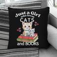 Just A Girl That Loves Cats And Books Cute Cat & Bookwork Pillowcase