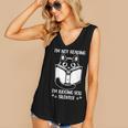 I’m Not Reading I’m Judging You Silently Fun Cat Book Lover Women's V-Neck Tank Top