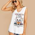 Unearth a Story Cute Kitten Summer Reading 2026 Cat Book Women's V-Neck Tank Top