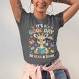 It's a Good Day To Read a Book Cute Giraffe Unisex Jersey T-Shirt