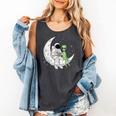 Astronaut Reading Book To Alien Moon Space Book Lover Men Comfort Colors Tank Top Pepper
