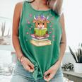 Highland Cow Reading Book Floral Bookworm Comfort Colors Tank Top Violet
