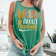 Wild About Reading Lover Bookworm Library Teacher Zoo Animal Comfort Colors Tank Top Violet