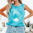 Cute Giraffe Wear Glasses Reading Book Librarian Bookworm Comfort Colors Tank Top Light Green