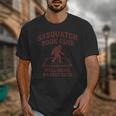 Sasquatch Book Club Bigfoot Reading Cryptid Vintage Unisex T-Shirt