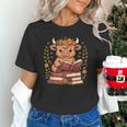 Highland Cow Reading Book Graphic Cow With Book Floral Unisex T-Shirt Highland Cow Reading Book Graphic Cow With Book Floral Unisex T-Shirt