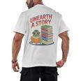 Unearth A Story Cute Turtle Reading Books Librarian Men's Back Print T-Shirt