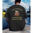 I Read Books And I Know Things l Book Reading Men's Back Print T-Shirt I Read Books And I Know Things l Book Reading Men's Back Print T-Shirt