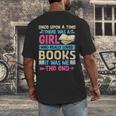 Once Upon A Time There Was A Girl Who Really Loved Books It Men's Back Print T-Shirt Once Upon A Time There Was A Girl Who Really Loved Books It Men's Back Print T-Shirt
