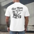 Hot Moms Read Books For Moms Book Lover Men's Back Print T-Shirt Hot Moms Read Books For Moms Book Lover Men's Back Print T-Shirt