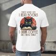 i Read Books And i Know Things Cat Reading Coffee Men's Back Print T-Shirt