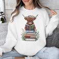 Cute Highland Cow With Book Floral Bookworm Librarian Book Unisex Sweatshirt Cute Highland Cow With Book Floral Bookworm Librarian Book Unisex Sweatshirt