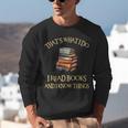 I Read Books And I Know Things l Book Reading Unisex Sweatshirt