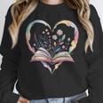 Book Lover Heart Shaped Reading Art Bookworm Unisex Sweatshirt