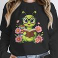 Bookworm Costume Kawaii Reading Worm For World Book Day Unisex Sweatshirt
