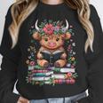 Bookworm Cute Baby Highland Cow Reading Book Unisex Sweatshirt Bookworm Cute Baby Highland Cow Reading Book Unisex Sweatshirt