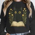 Cat Reading Book Flowers Unisex Sweatshirt Cat Reading Book Flowers Unisex Sweatshirt