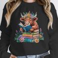 Cute Highland Cow Reading Book Baby Cow Bookworm Unisex Sweatshirt