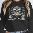 Cute Owl Reading Book Graphic Art Unisex Sweatshirt