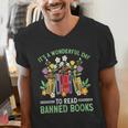Banned Books Week Librarian Reading Men's V-Neck T-Shirt