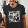 Bigfoot With Alien Reading A Book Bigfoot And UFO Men's V-Neck T-Shirt Bigfoot With Alien Reading A Book Bigfoot And UFO Men's V-Neck T-Shirt