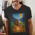Bigfoot And Alien Reading Books Campfire Halloween Men's V-Neck T-Shirt