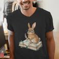 Cute Bunny Reading Book Glasses Bookworm Men's V-Neck T-Shirt