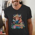 Cute Highland Cow Reading Book Baby Cow Bookworm Men's V-Neck T-Shirt