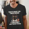 Das Ist Es Was Ich Tue Ich Lese Books Crochet And Men's V-Neck T-Shirt Das Ist Es Was Ich Tue Ich Lese Books Crochet And Men's V-Neck T-Shirt