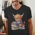 Highland Cow Reading Book Librarian Library Men's V-Neck T-Shirt Highland Cow Reading Book Librarian Library Men's V-Neck T-Shirt