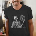 Hilarious Skeleton Holding a Book And Laughing Gothic Men's V-Neck T-Shirt