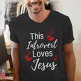 This Introvert Loves Jesus Religious Red Hearts Graphic Men's V-Neck T-Shirt
