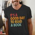 It's A Good Day To Read A Book Retro Vintage Teacher Men's V-Neck T-Shirt It's A Good Day To Read A Book Retro Vintage Teacher Men's V-Neck T-Shirt