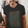 Jane Austen Pride And Prejudice Cover Mr Darcy Book Lovers Men's V-Neck T-Shirt