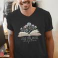 Just One More Chapter Floral Book Wildflower Aesthetic Art Men's V-Neck T-Shirt