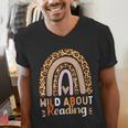 Leopard Teacher Wild About Reading Books Reader Librarian Men's V-Neck T-Shirt
