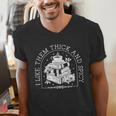 I Like Them Thick And Spicy Smut Book Reader Men's V-Neck T-Shirt