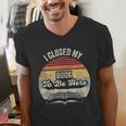 Retro Vintage I Closed My Book To Be Here Reading Teacher Men's V-Neck T-Shirt Retro Vintage I Closed My Book To Be Here Reading Teacher Men's V-Neck T-Shirt