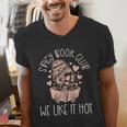 Spicy Book Club Dark Romance Reader Spicy Bookish Skeleton Men's V-Neck T-Shirt
