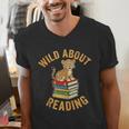 Wild About Reading Cute Leopard Teacher Kids Book Lover Men's V-Neck T-Shirt