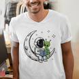 Astronaut Reading Book To Alien Moon Space Astronomy Men's V-Neck T-Shirt