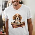 Cute Dog Beagle Reading Book Men's V-Neck T-Shirt