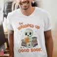 Cute Halloween Teacher Librarian Mummy Reading Books Men's V-Neck T-Shirt