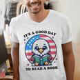 A Good Day To Read a Book Reading Eagle With American Flag Men's V-Neck T-Shirt A Good Day To Read a Book Reading Eagle With American Flag Men's V-Neck T-Shirt
