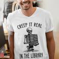 Halloween Skeleton Pun Book Lover Library Joke Men's V-Neck T-Shirt