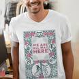 Puddin Threads Cheshire Cat Alice In Wonderland Vintage Book Adults Small Short Sleeve Classic Fit Men's V-Neck T-Shirt