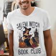 Salem Witch Book Club Bookish Retro Halloween Cat Men's V-Neck T-Shirt