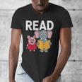 Pig Elephant Reading Cute Book Lover Bookworm Boys Girls Kid Men's V-Neck T-Shirt