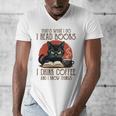 i Read Books And i Know Things Cat Reading Coffee Men's V-Neck T-Shirt