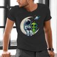 Astronaut Reading Book To Alien Shirt Moon Space Lover Kids Men's V-Neck T-Shirt